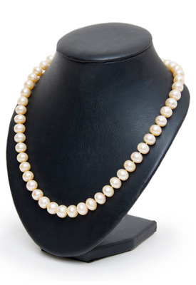 Pearl necklace that can undergo necklace repair or preventative care in Gilbert, AZ.