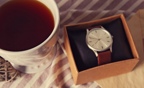 leather band gold watch in box